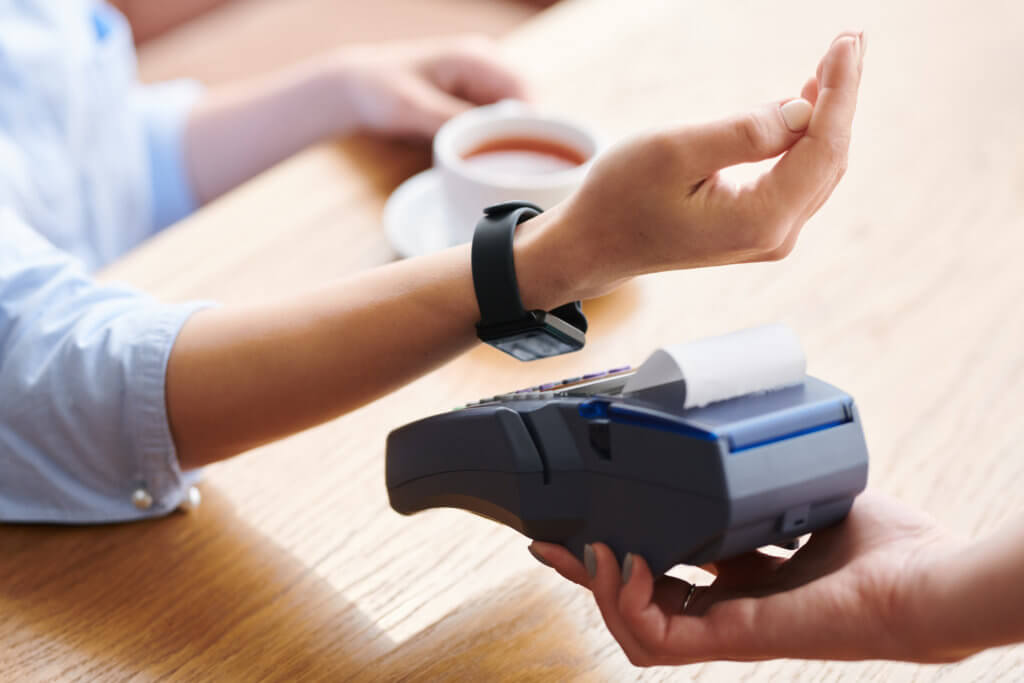 Using smartwatch for wireless payment